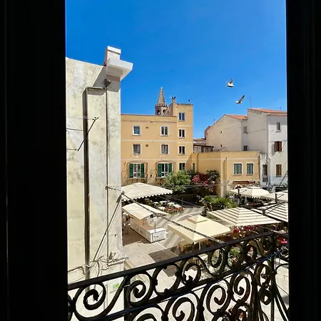 Calle Carlos * Альгеро